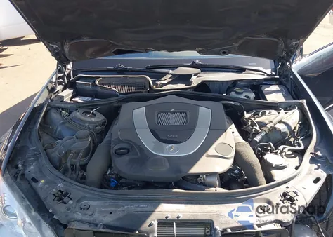 2007 Mercedes-Benz S 550 z USA, uszkodzony, nr VIN WDDNG71X57A102684